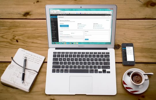 4 WordPress Plugins To Make Your Site Mobile-Friendly And Responsive
