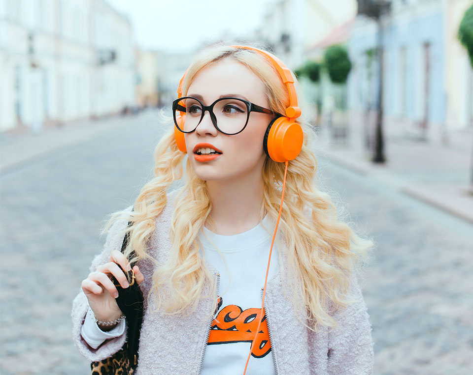 Exploring Entrepreneurship: 27 Secrets to Staying Focused