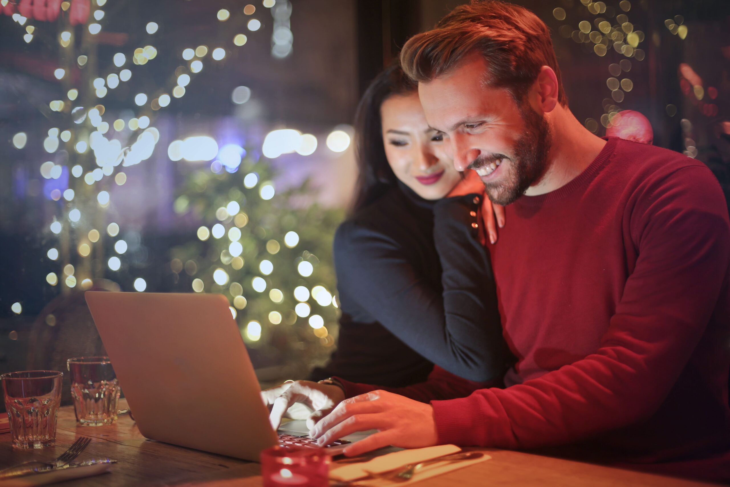 Try These 4 Brand-Building Tips For A Stronger Online Business